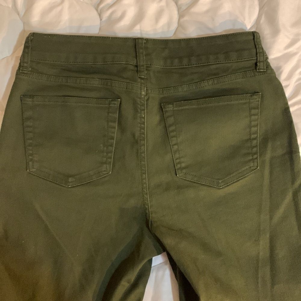 St Johns Bay Size 8 Straight Leg Ankle Cropped Dark Green - Picture 10 of 11